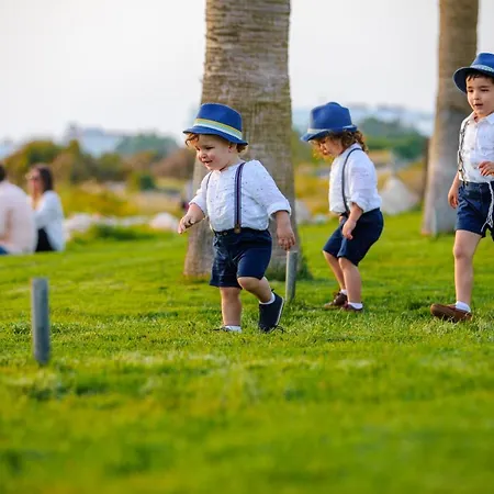 מלון Blue Lagoon Kosher פאפוס