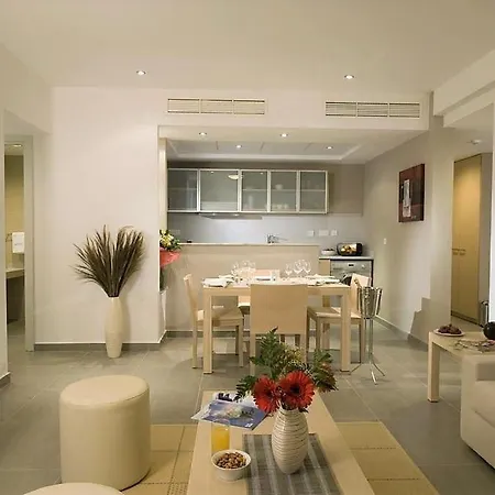 Blue Lagoon Kosher 4*