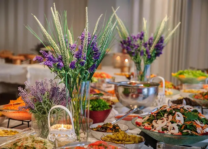 מלון Blue Lagoon Kosher פאפוס