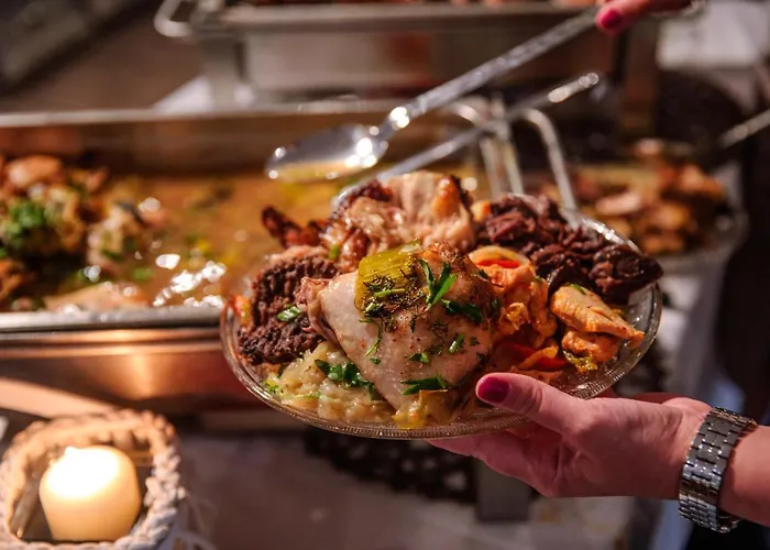 Blue Lagoon Kosher פאפוס